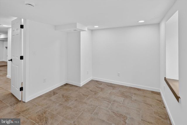 5224 BEAUMONT AVE, Philadelphia, PA 19143