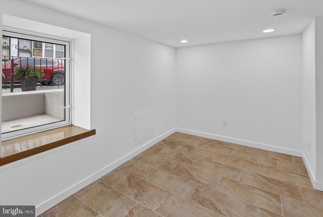 5224 BEAUMONT AVE, Philadelphia, PA 19143