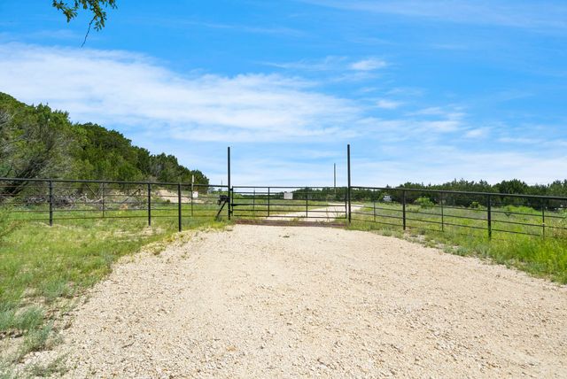 1435 Private Road 1129, Stephenville, TX 76401