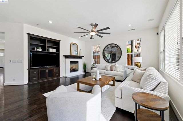 5454 5454 Stockton Loop, Livermore, CA 94550