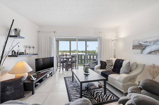 4330 Hillcrest Drive 804, Hollywood, FL 33021