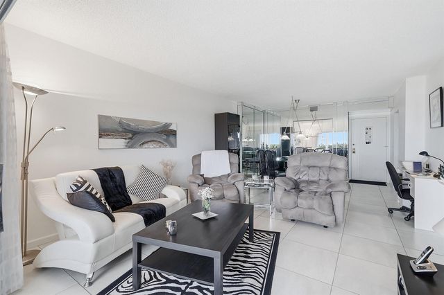 4330 Hillcrest Drive 804, Hollywood, FL 33021