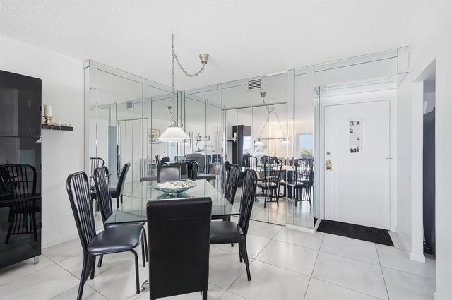 4330 Hillcrest Drive 804, Hollywood, FL 33021
