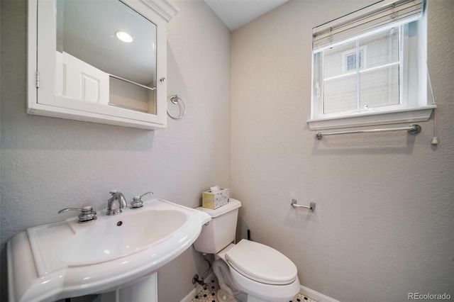 4547 W 37th Avenue 3, Denver, CO 80212
