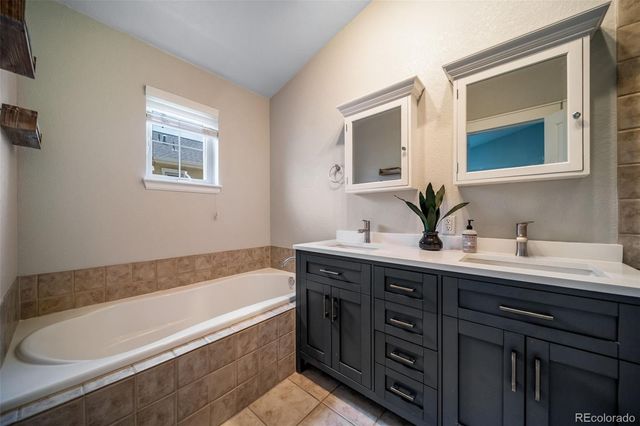 4547 W 37th Avenue 3, Denver, CO 80212