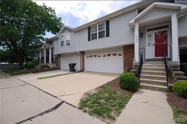 1008 Kamptown Drive C, St Charles, MO 63376