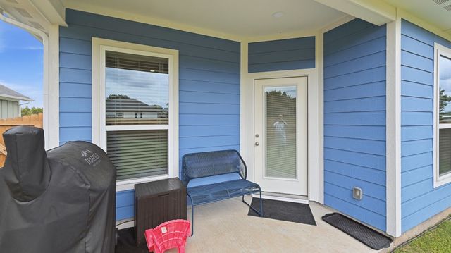 2316 Creekview Drive, Granbury, TX 76048