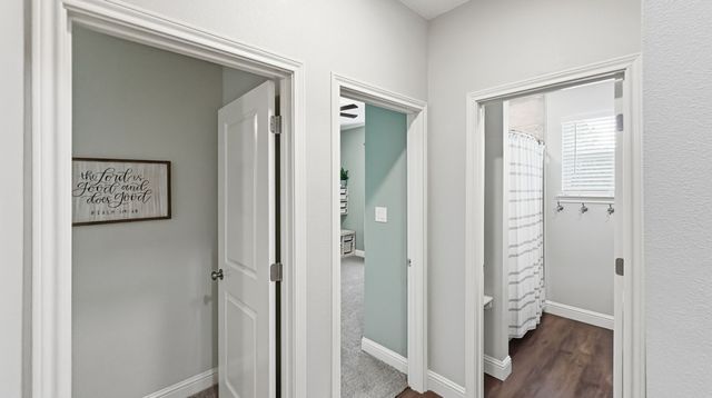 2316 Creekview Drive, Granbury, TX 76048