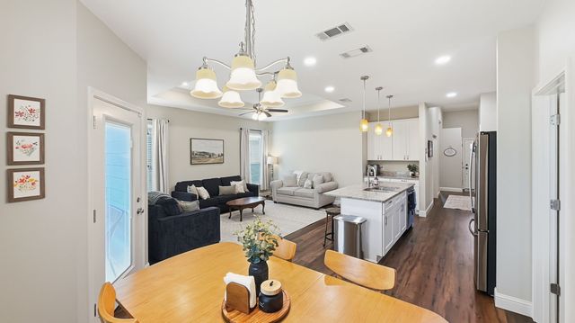 2316 Creekview Drive, Granbury, TX 76048