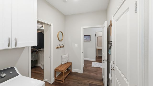 2316 Creekview Drive, Granbury, TX 76048