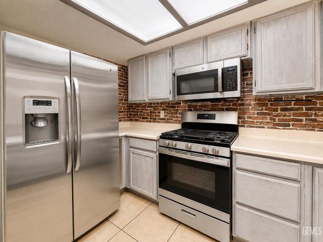 17861 Tanforan Drive, Tehachapi, CA 93561