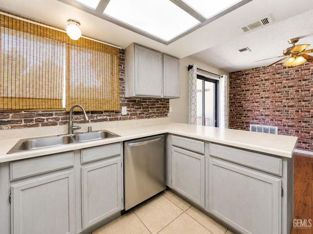 17861 Tanforan Drive, Tehachapi, CA 93561