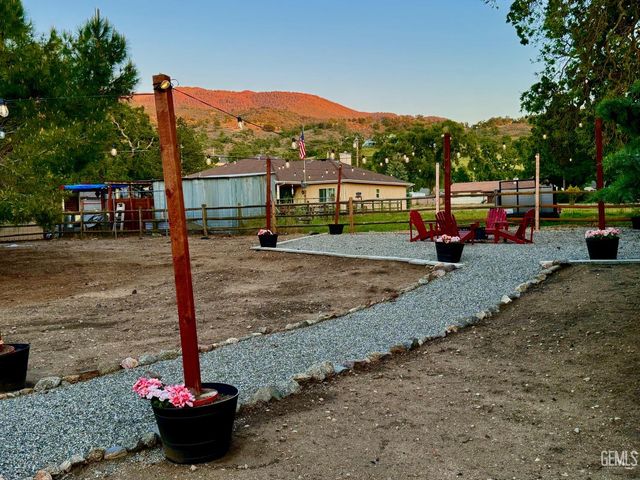 17861 Tanforan Drive, Tehachapi, CA 93561