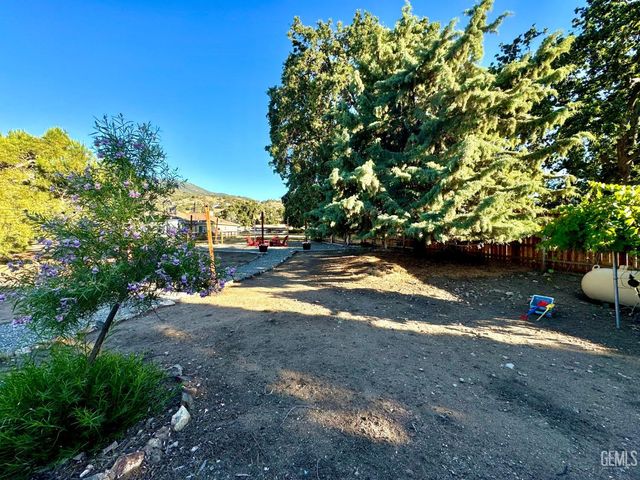 17861 Tanforan Drive, Tehachapi, CA 93561