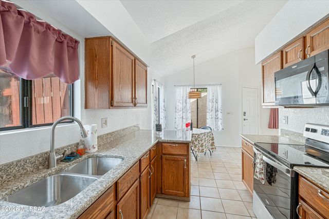 4855 W Doria Drive, Tucson, AZ 85742
