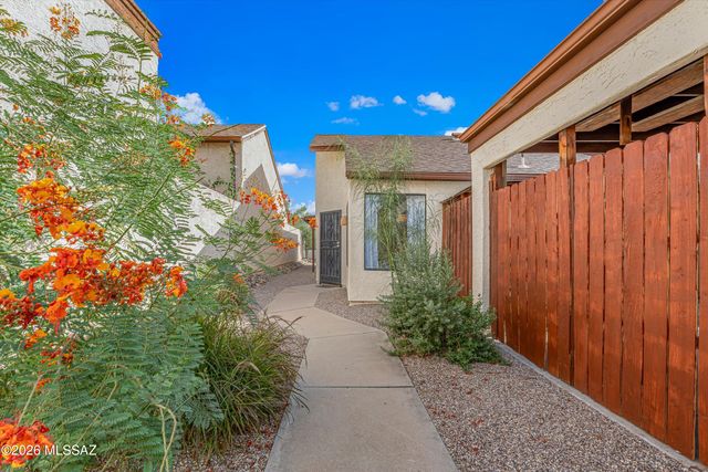 4855 W Doria Drive, Tucson, AZ 85742
