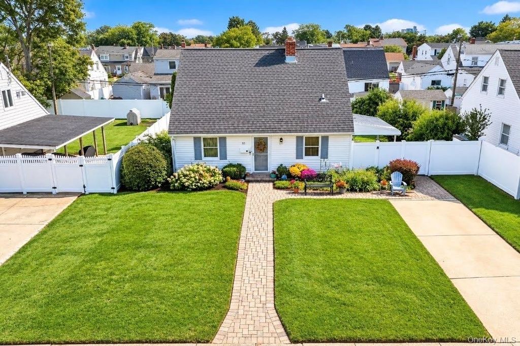 30 Chapel Lane, Levittown, NY 11756 — photo 2