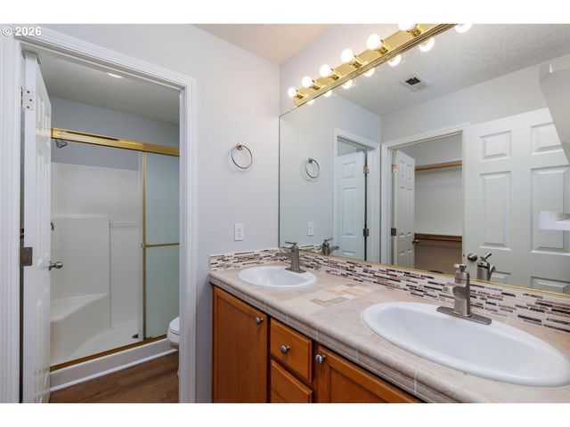 15333 Nw TWOPONDS Dr, Portland, OR 97229