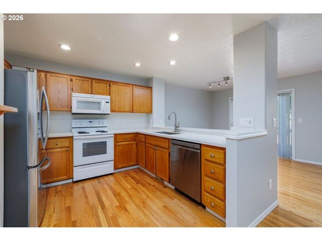 15333 Nw TWOPONDS Dr, Portland, OR 97229
