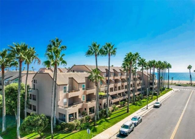 1200 Pacific Coast 230, Huntington Beach, CA 92648