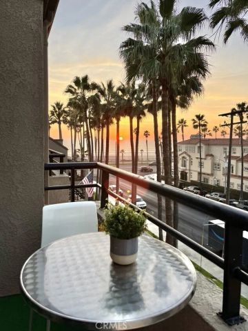 1200 Pacific Coast 230, Huntington Beach, CA 92648