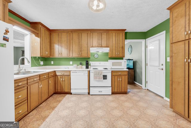 79 Wisteria Cove Estate, Hartwell, GA 30643