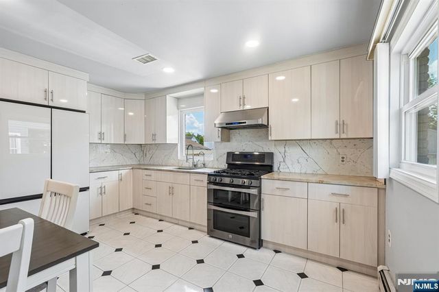 22 Trudy Drive, Lodi, NJ 07644