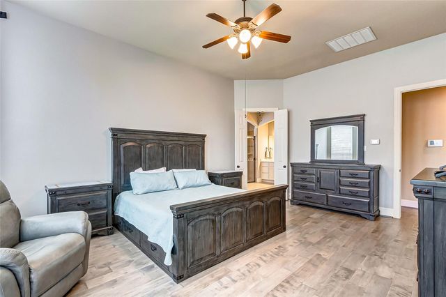 4710 Deermeadow Falls Lane, Katy, TX 77494