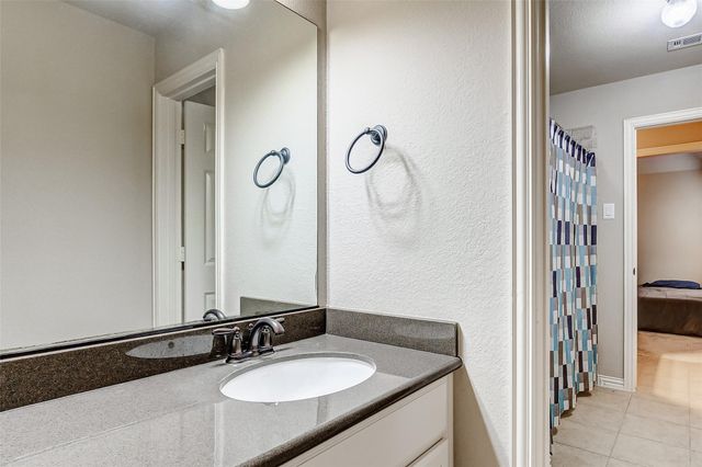 4710 Deermeadow Falls Lane, Katy, TX 77494