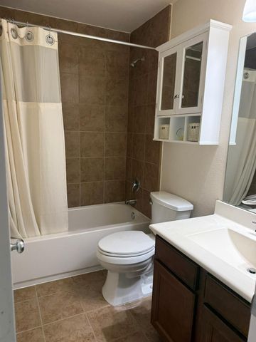 6431 Wilshire Fern, Houston, TX 77040