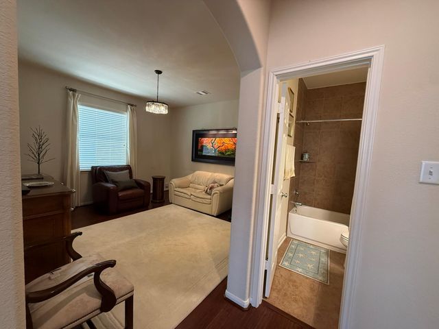 6431 Wilshire Fern, Houston, TX 77040