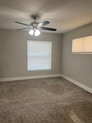 2102 Delaware Avenue, Fort Pierce, FL 34950