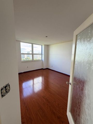 19501 W Country Club Drive 1814, Aventura, FL 33180