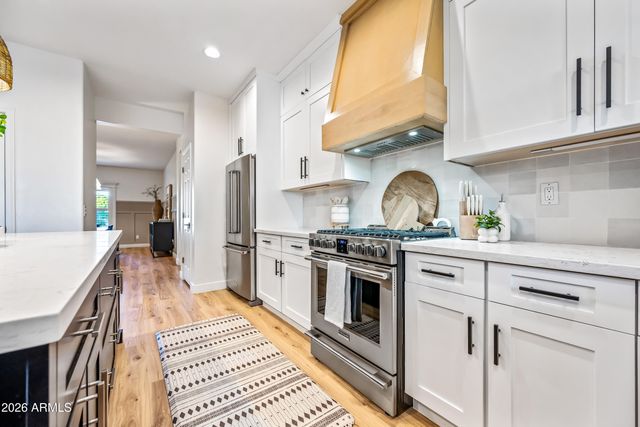 1121 E POWELL Way, Chandler, AZ 85249