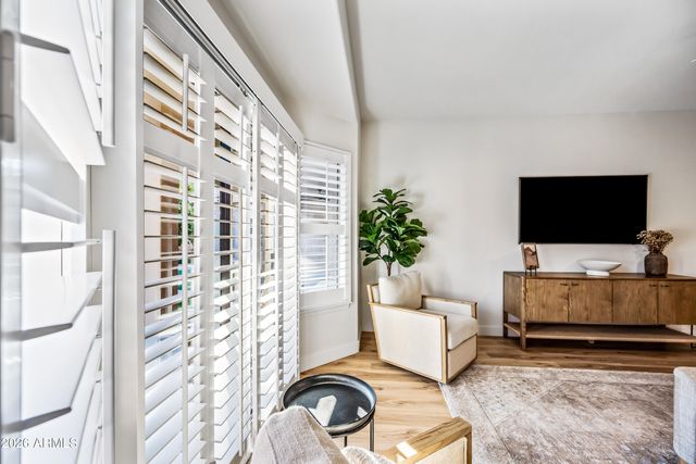 1121 E POWELL Way, Chandler, AZ 85249