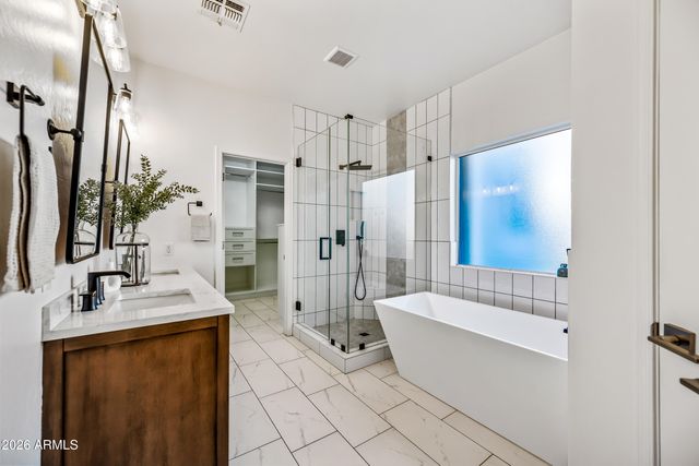 1121 E POWELL Way, Chandler, AZ 85249