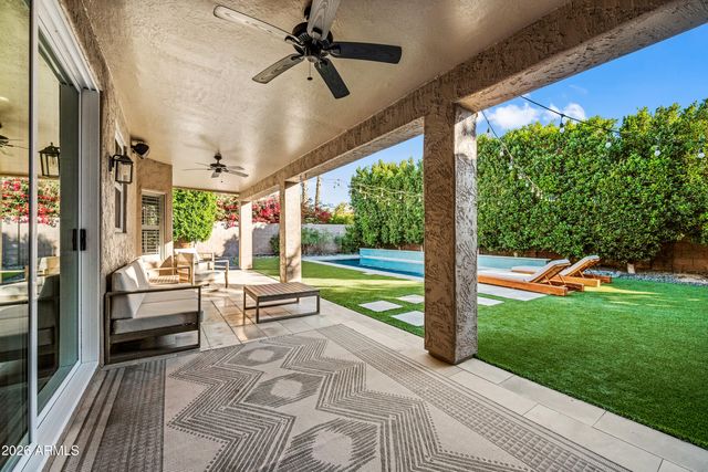 1121 E POWELL Way, Chandler, AZ 85249