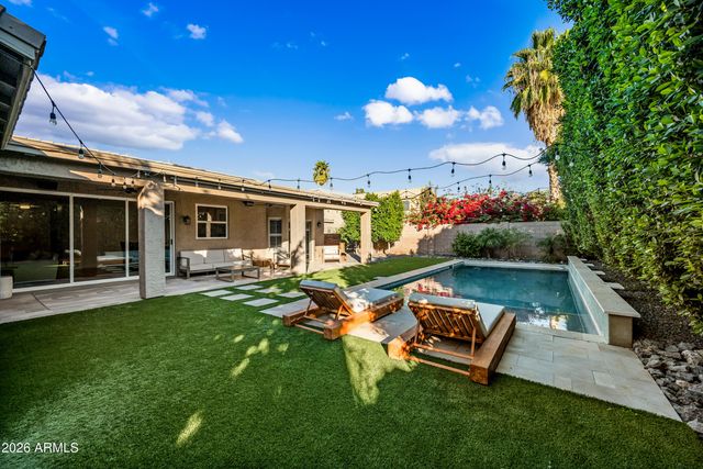 1121 E POWELL Way, Chandler, AZ 85249