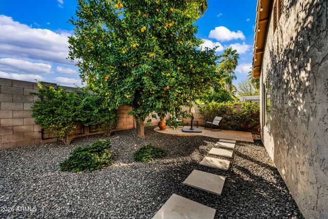 1121 E POWELL Way, Chandler, AZ 85249