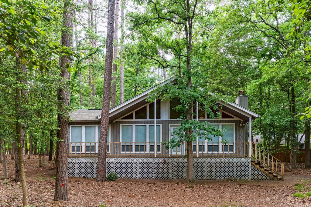 159 Cherrywood Lane, Holly Lake Ranch, TX 75765