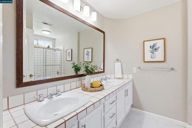 130 Summerfield St, Danville, CA 94506
