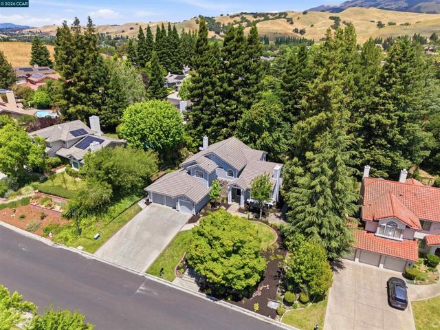 130 Summerfield St, Danville, CA 94506