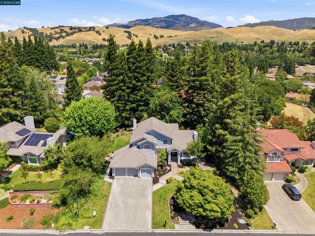130 Summerfield St, Danville, CA 94506