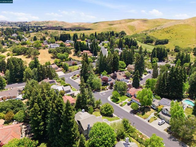 130 Summerfield St, Danville, CA 94506