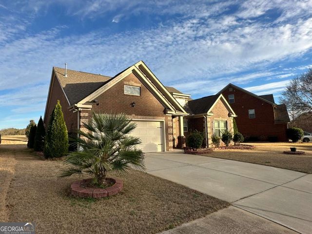 3368 Alhambra Circle, Hampton, GA 30228