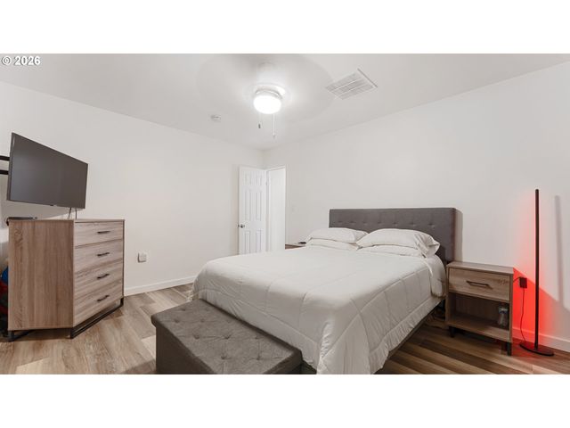 15758 Se HIGHWAY 224 85, Damascus, OR 97089