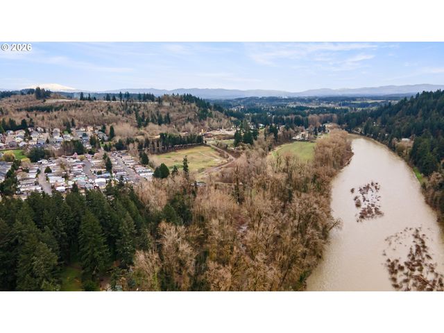 15758 Se HIGHWAY 224 85, Damascus, OR 97089