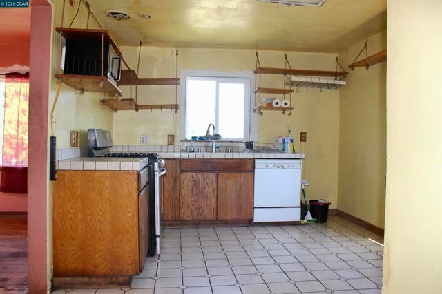 715 Santa Maria Rd, El Sobrante, CA 94803