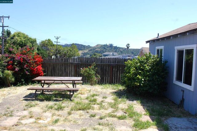 715 Santa Maria Rd, El Sobrante, CA 94803
