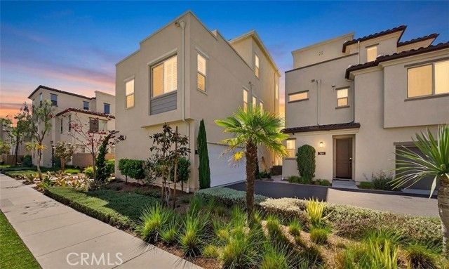 586 S Motif Street, Anaheim, CA 92805